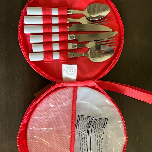 Sunny Life picnic set! - Picture 2 of 2